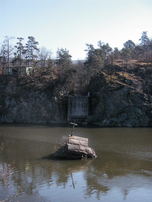 Zbytky mostu