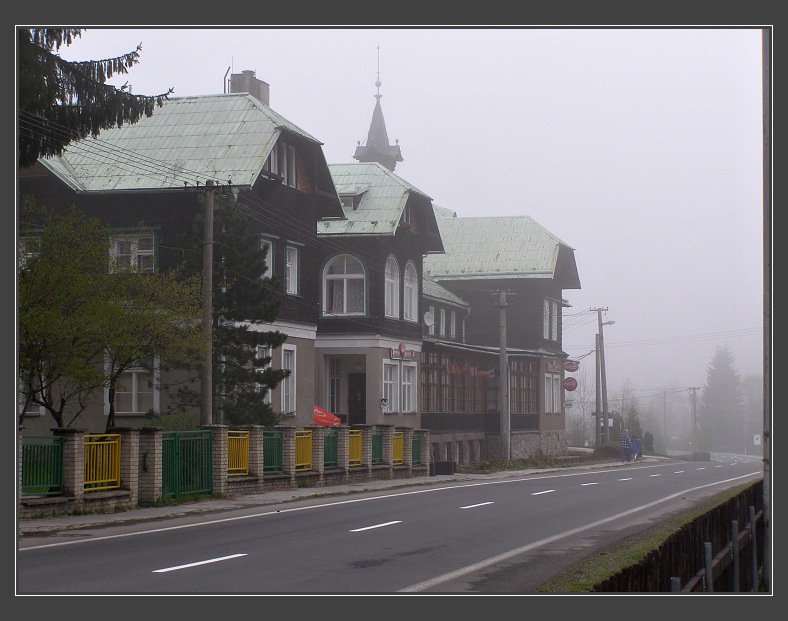 Bílá, Pokrok