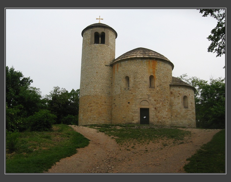 Říp, rotunda