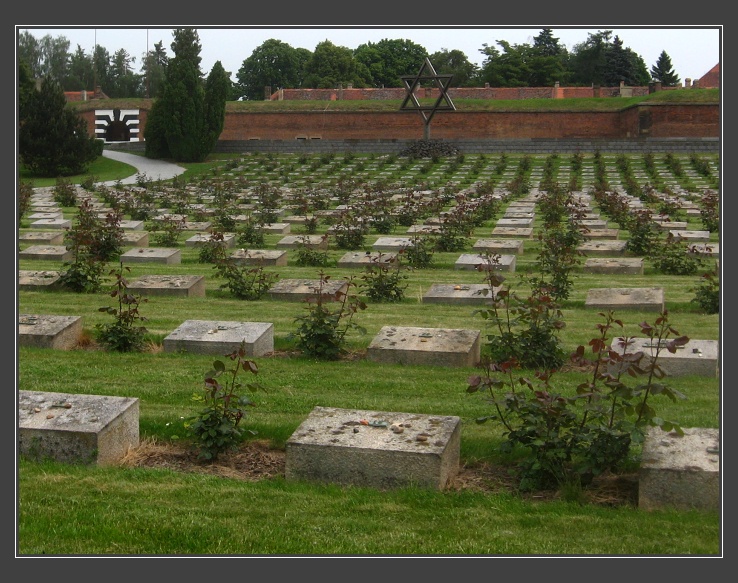 Terezín, Národní hřbitov