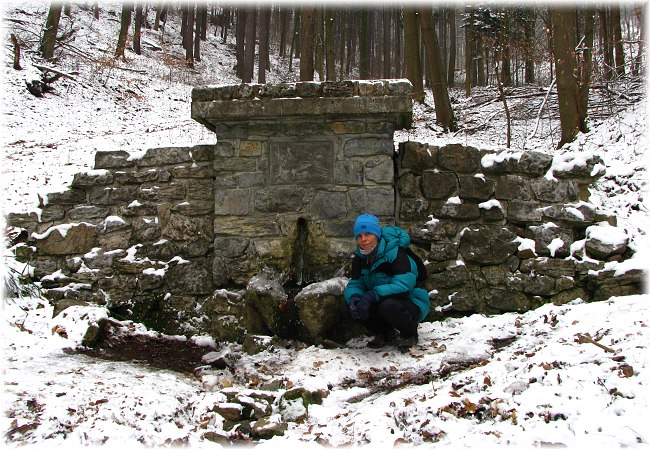 Okolí Adamova, Slučí studánka