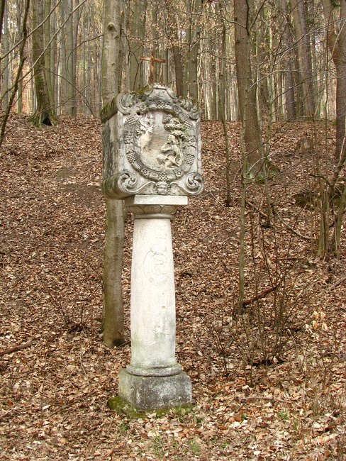 Kudlovická dolina, pomníček sv. Huberta