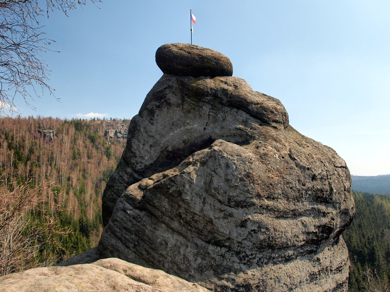 Junácká vyhlídka a Bludiště