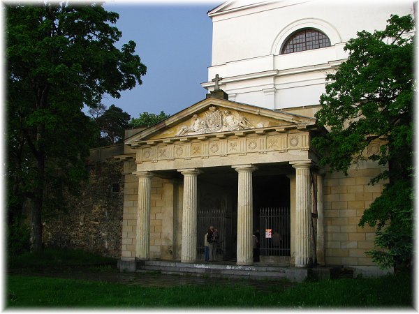 Vranov u Brna, hrobka liechtensteinských knížat