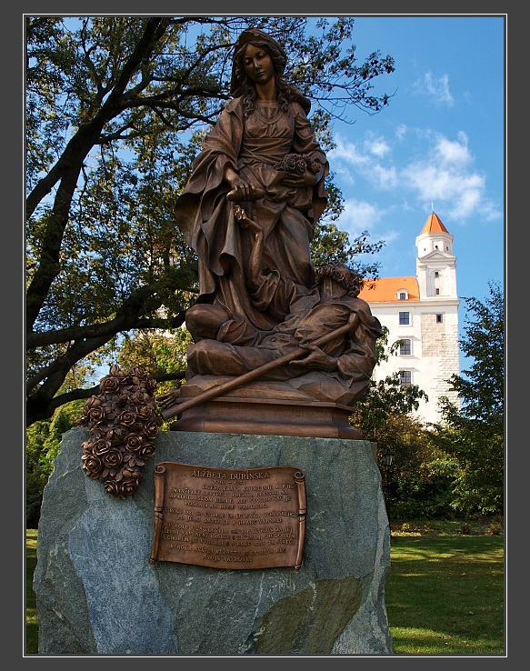 Bratislava, socha svaté Alžběty