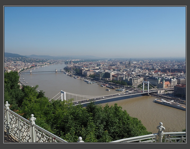 Budapešť