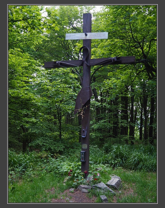 Inovec, vrcholový kříž