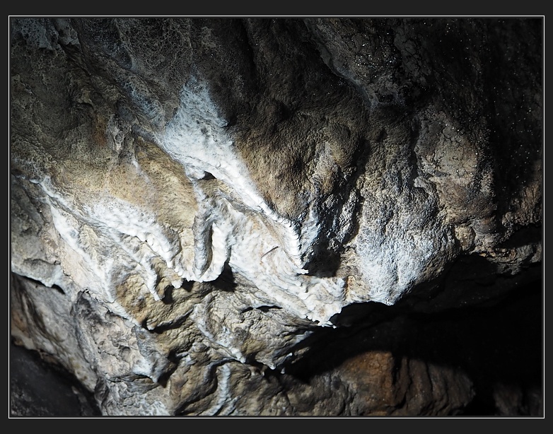 jeskyně Netopýrka