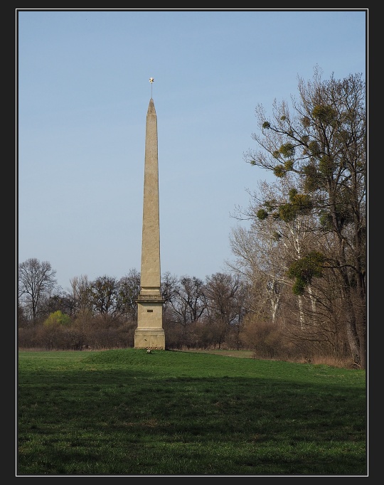 Lednice - obelisk