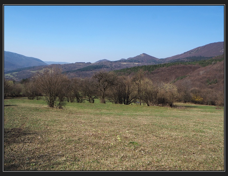 mezi Hornou a Dolnou Porubou