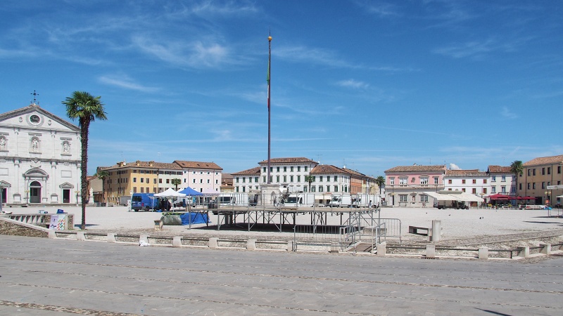 Palmanova, Piazza Grande