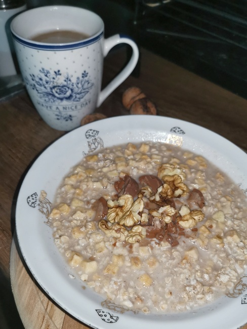 Pod trnkovým stromem