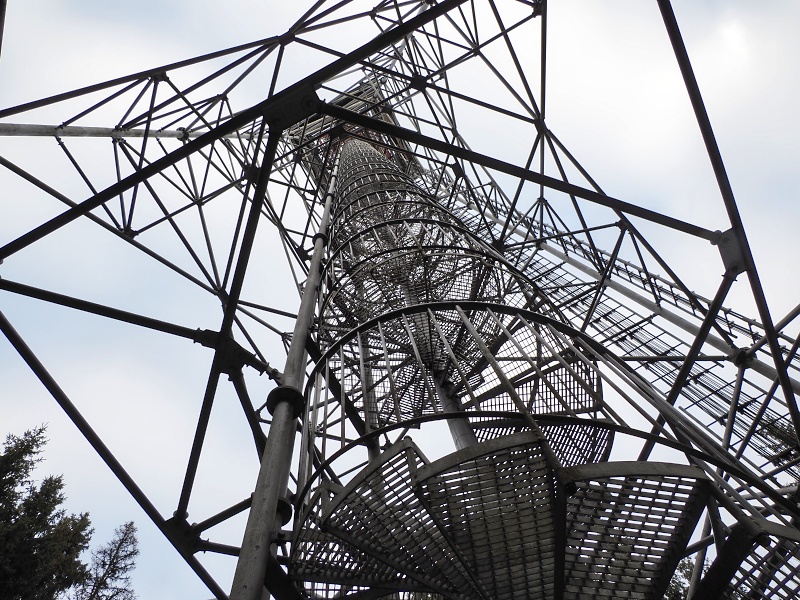 z Rovečného na rozhlednu Horní les