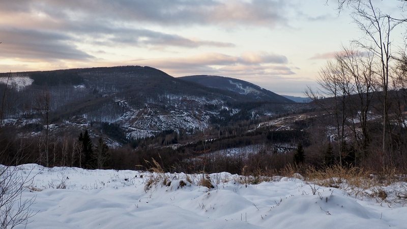 úbočím Kyčery a Myší hory