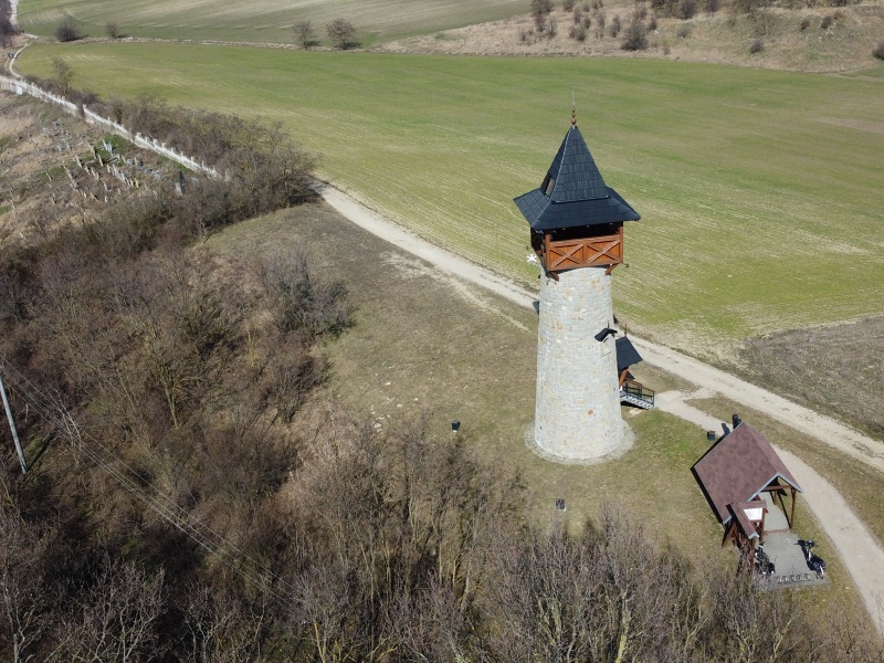 Rozhledna na Hrebeni