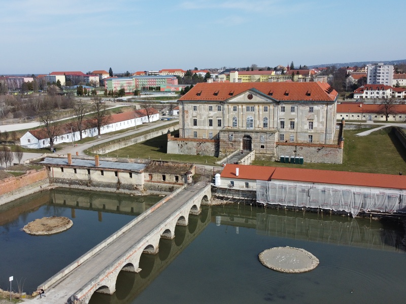 Holíč, zámek