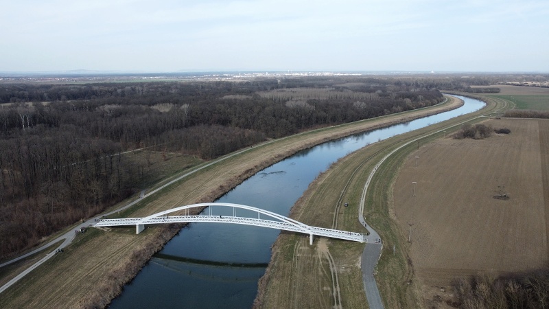 cyklolávka přes Moravu mezi Kopčany a Mikulčicemi