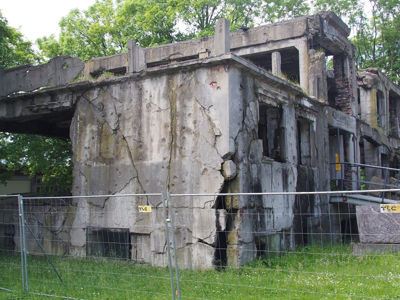 Westerplatte, pozůstatky kasáren